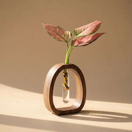 Vase décoratif en verre et bois – Design contemporain pour arrangements floraux