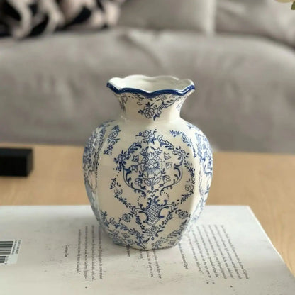 Vase décoratif en céramique – Porcelaine bleue et blanche au style raffiné